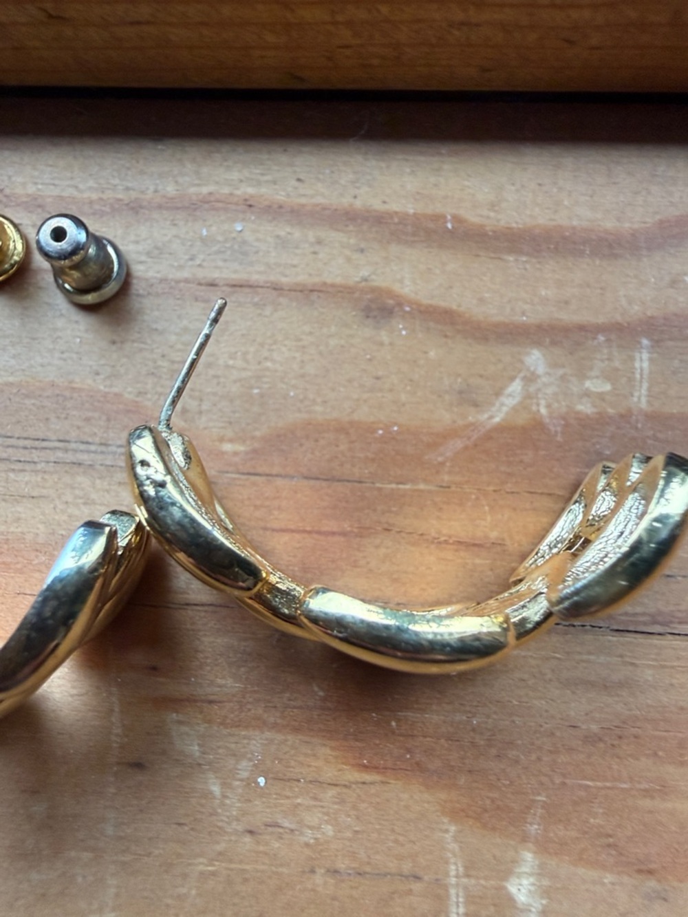 1990s Givenchy Polished Gold Weave hoop Earrings Pierced - Picture 8 of 12